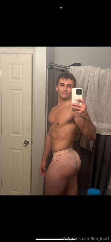 leo_lust1 image #0