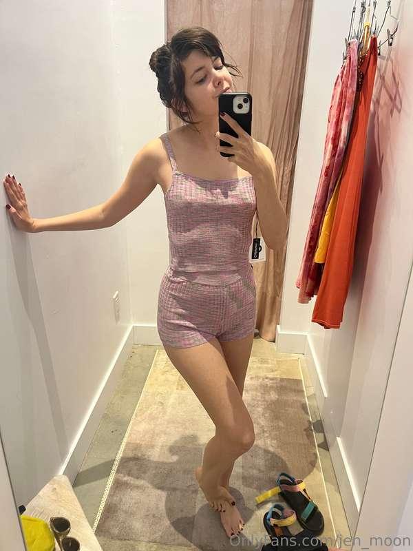 jen_moon image #2