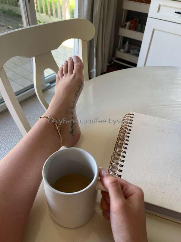 coffee anyone?! ☕️🦶🏻
