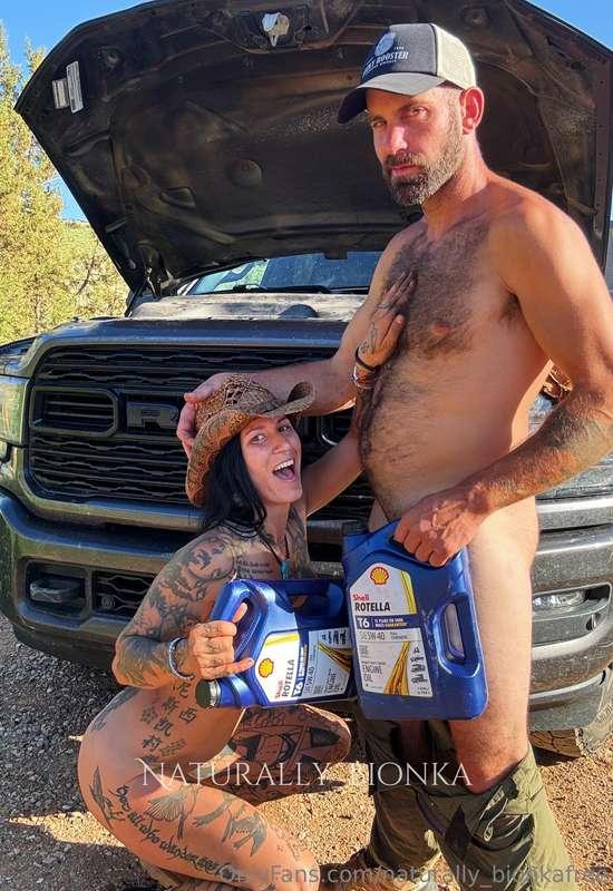New guy/girl pussy pounding goodness!! Hehe scroll down to w..