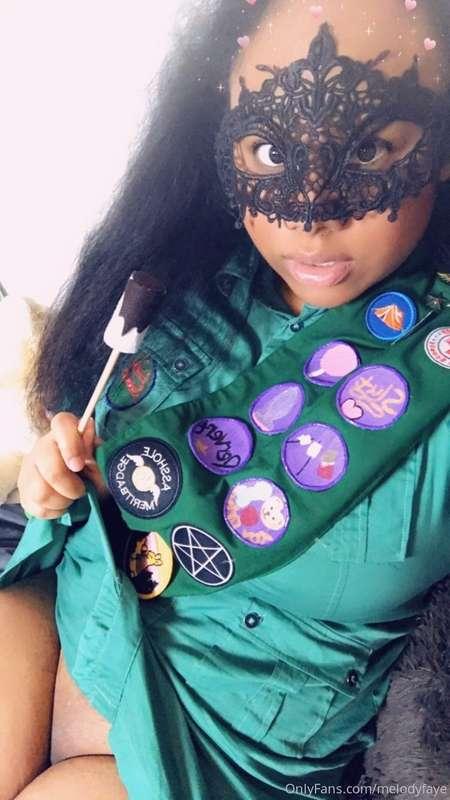 Wanna buy a box of cookies? Tip $5 for a surprise in your ma..