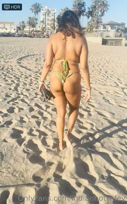 Nothing like beach vibes..white sand, sun kissed skin... Vid..
