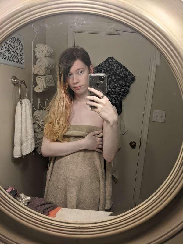 Post shower selfies are my fave 🥰