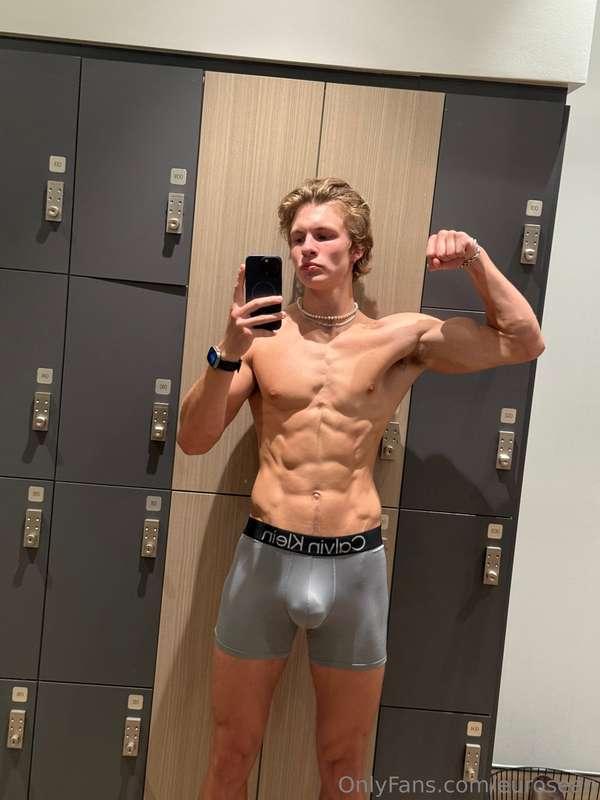 Finished a nice day at the spa, who’s down to chat?😈