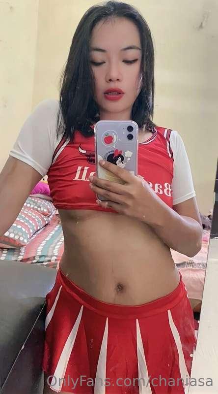 Even though my breasts are small, they can still be held 🤭 d..