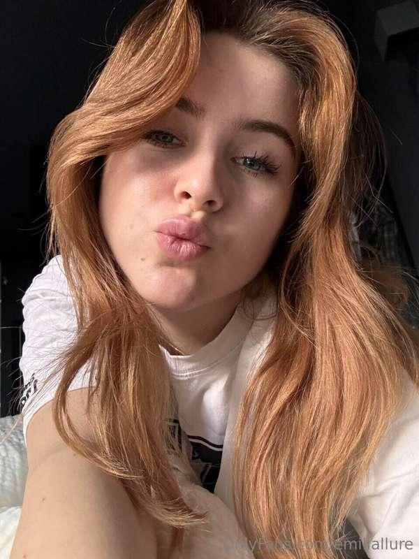😘