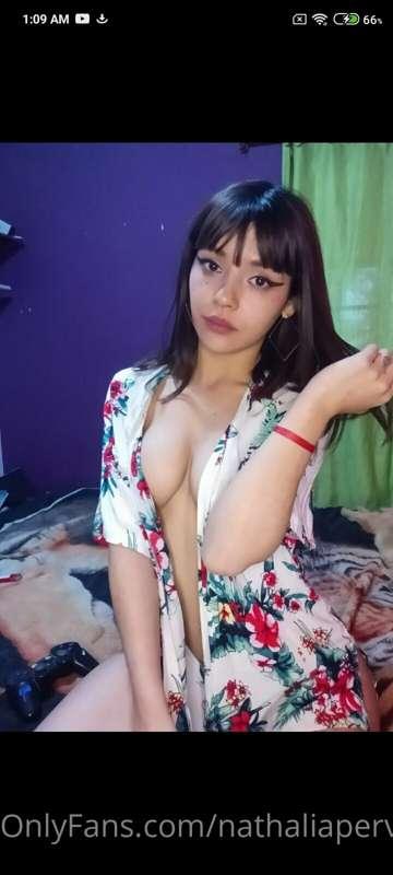 Your sweet bitch bb has very rich movies waiting for you 🍼😍 ..