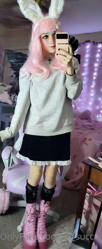 new twitter! follow if you want 💞