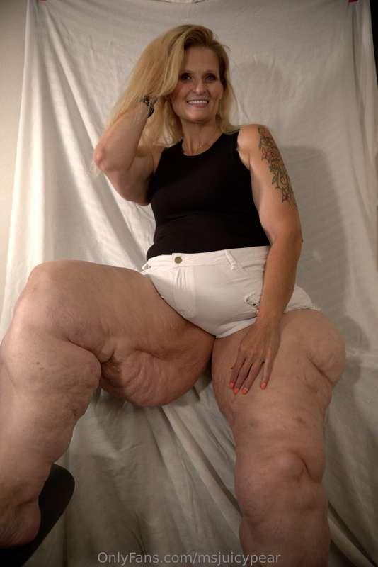 Thick thighs saves lives……. The two perfect pillows!