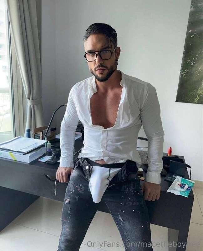 😈 @boy_kevin 🔝🔝 Discover the boldest universe on OnlyFans wi..