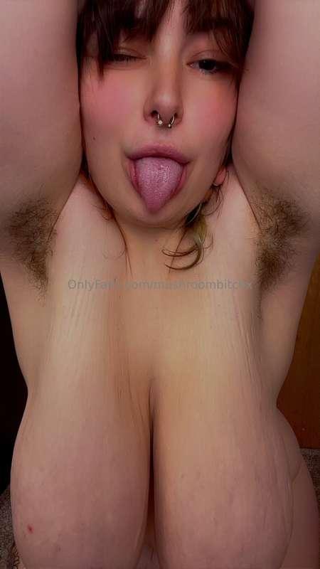 mushroombitchx image #1