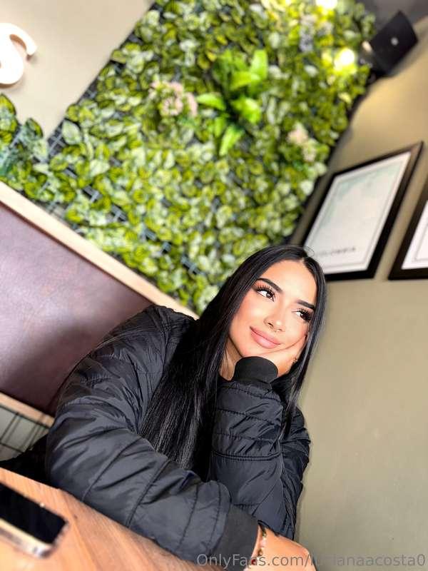 Good food = Good mood. 😘👅
