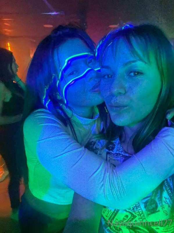 Una pequeña fiesta antes de la victoria de petrosky ✌️💕