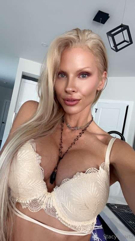 Tell me I’m your dream… then wake up and obey