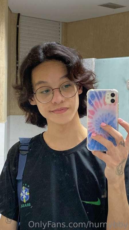 i just look cute in this pic