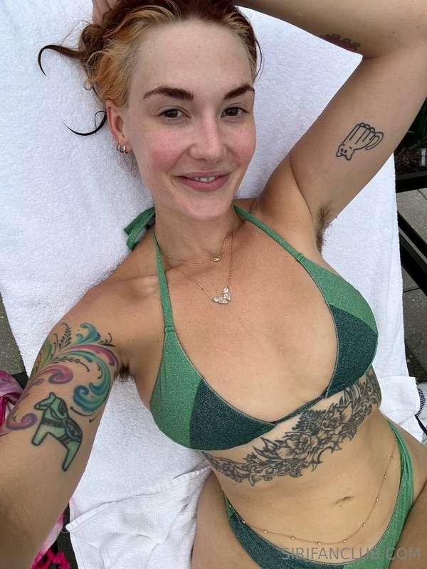 Bae-cation 🌴🍑