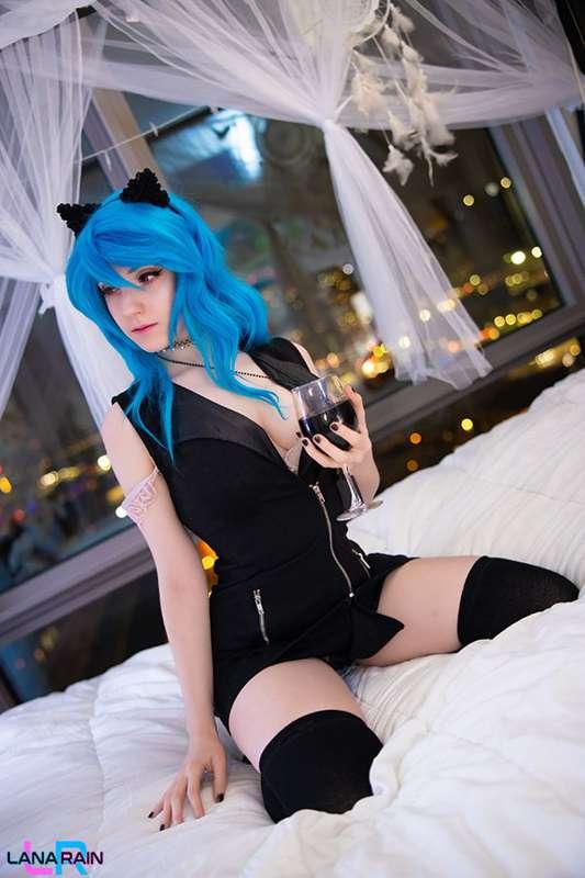 Casual blue hair photoset 