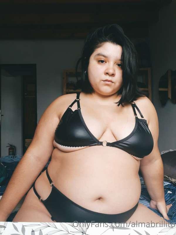 Oops, I think this bra is too small for me, how about I take..