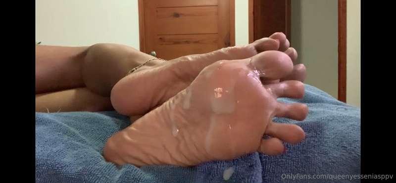 New 5 minute Feet JOI countdown clip uploaded on:
Onlyfans.c..