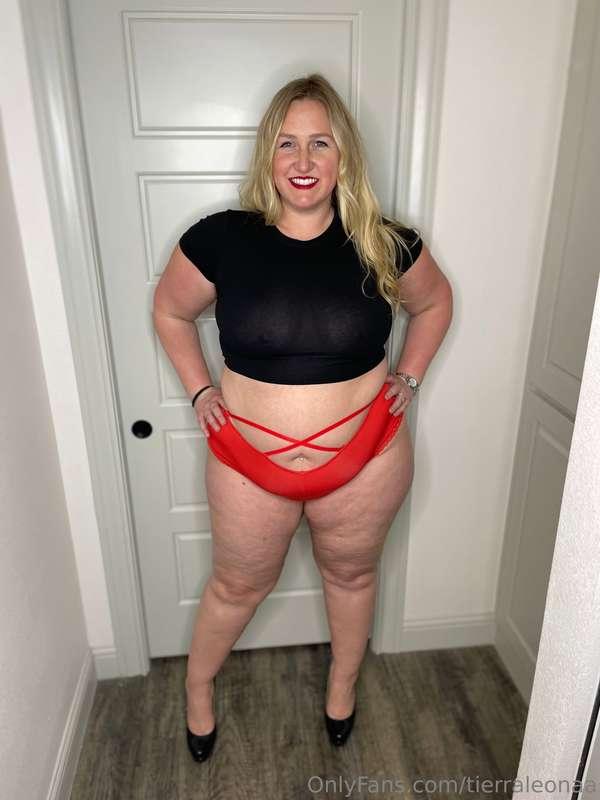 What panties do you like the best ? ❤️🍑❤️🍑