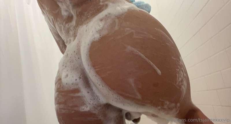 Trying to wash away these sins but it’s not working😈 Can you..