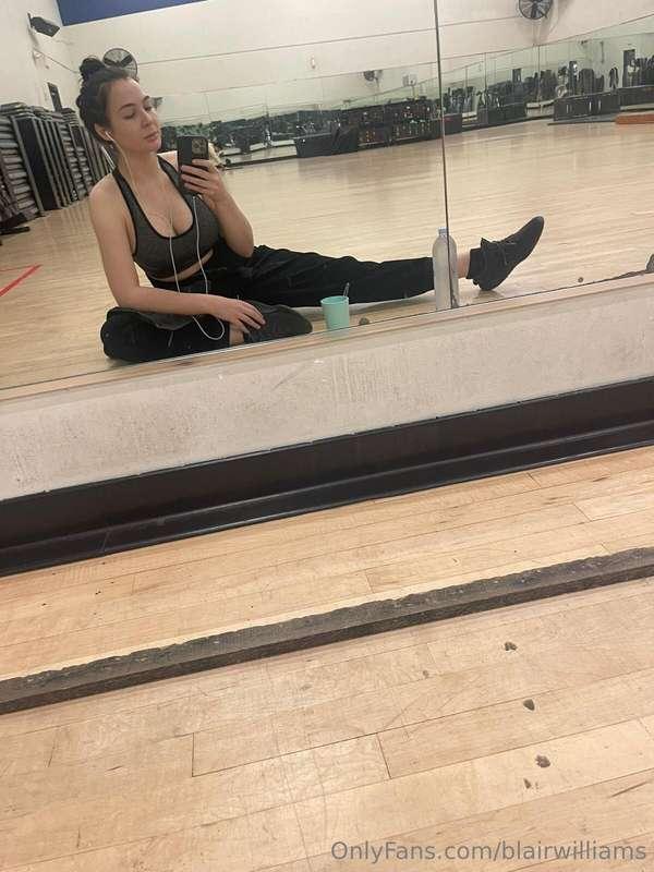 Gym sesh was good but what would make me sweat even harder i..
