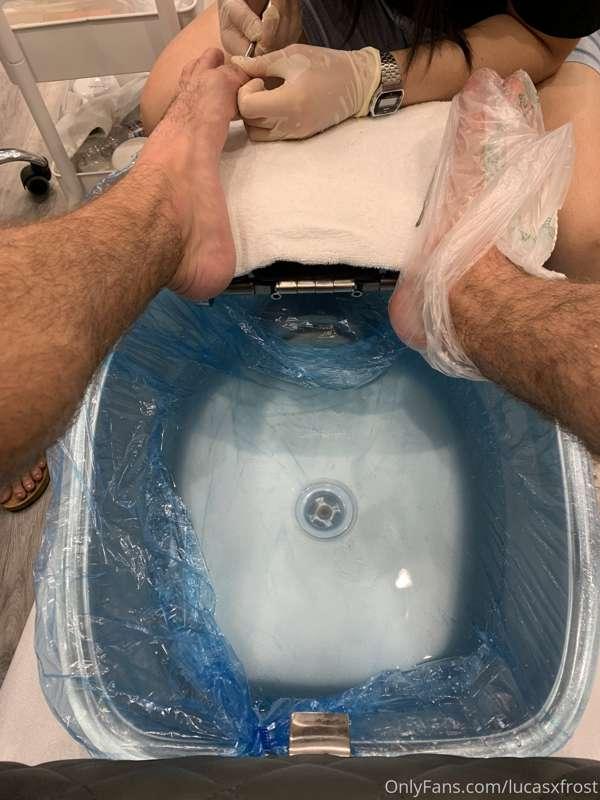 👣👣