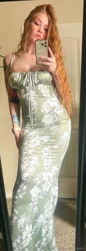 Let’s some make some noise for the dress and the approach to..