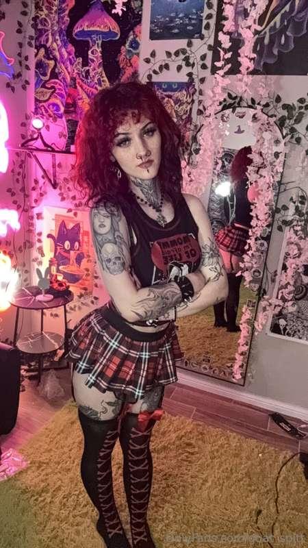 Watch me ride this dildo baby 😚👀🍑