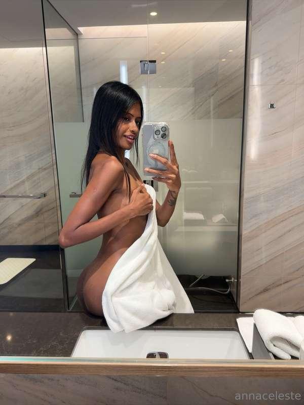 bouncy booty for you to jerk to 🍑