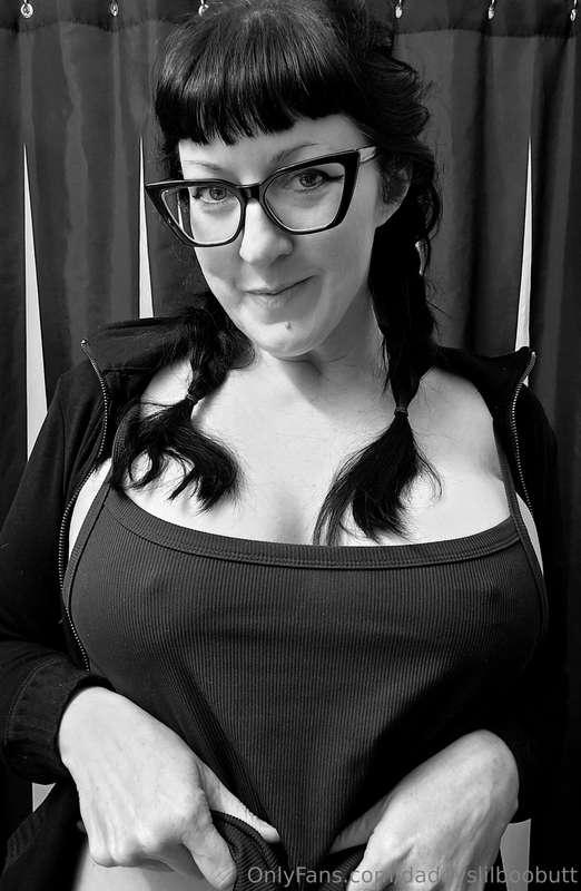 daddyslilboobutt image #1