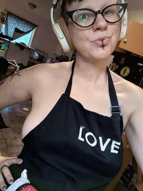 dutchessofsalty image #0