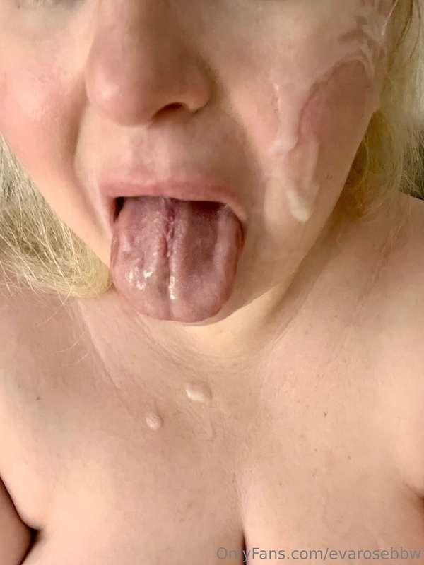 benutzt und voll gespritzt, genau so wie ich es mag 😈😈🥵🥵 in ..