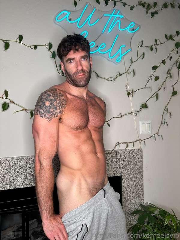 I like good girls with filthy mouths 😈🍆