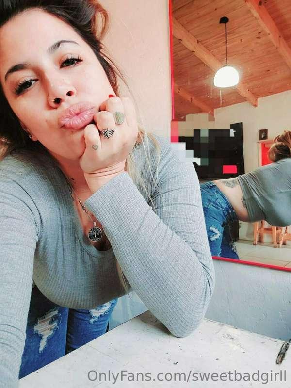 @lourlt69
@lourlt69 
ℍ𝕖𝕝𝕝𝕠 𝕓𝕒𝕓𝕪, 𝕕𝕠 𝕪𝕠𝕦 𝕨𝕒𝕟𝕥 𝕥𝕠 𝕤𝕡𝕖𝕟𝕕 𝕒 𝕡𝕝𝕖𝕒..