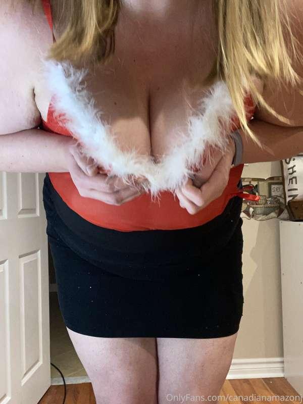 Have you been naughty or nice this year ? 😈 🌲