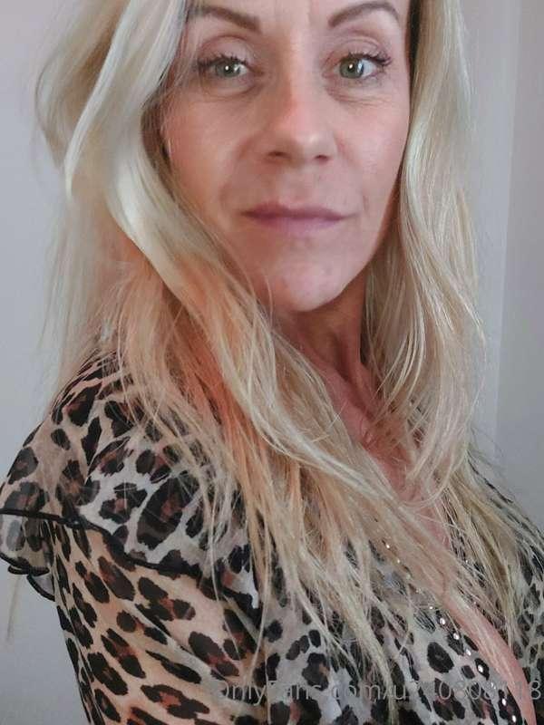 lingerie picture set teaser .. please enjoy.. watch for ppv ..