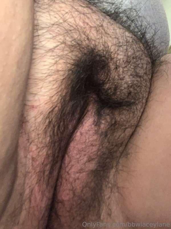 Right before I shaved, I let it get so hairy ❤️