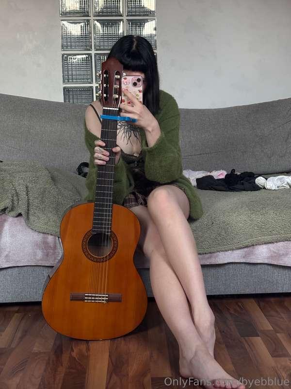 Would you like to hear me play the guitar? 🥰