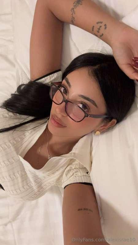 Help me decide 😙😚With or without glasses?