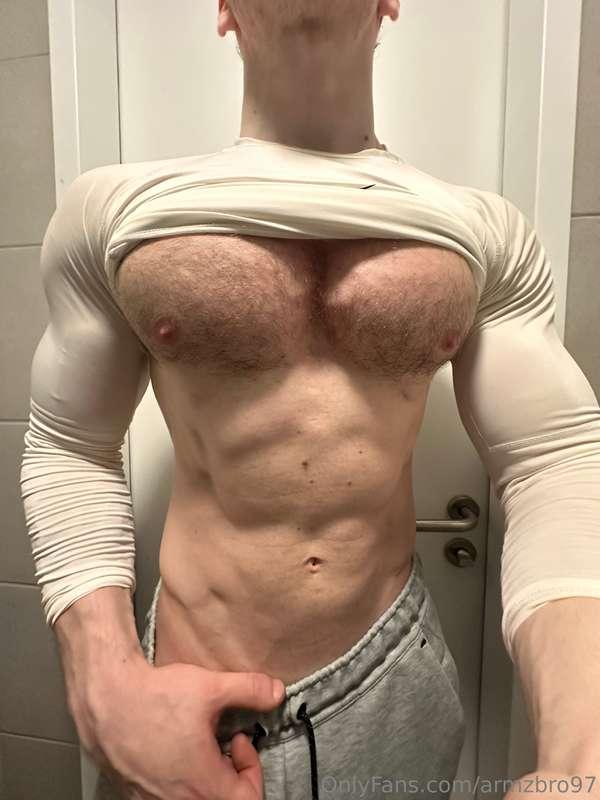armzbro97 image #1