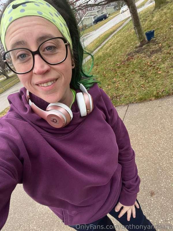 Run and workouts done! Look at my sexy Husband!! 😍💚