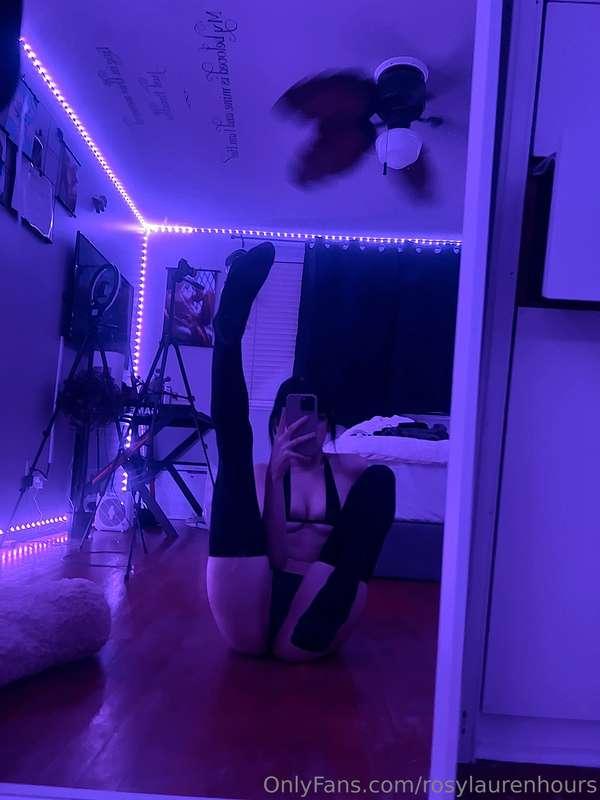 Who can handle ALL of my naughtiness?😈😈
WARNING: It's a lot🙈