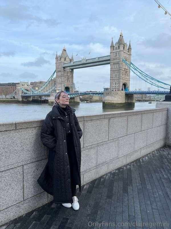 Haven't been active on my socials bc my phone got stolen 🙃 B..