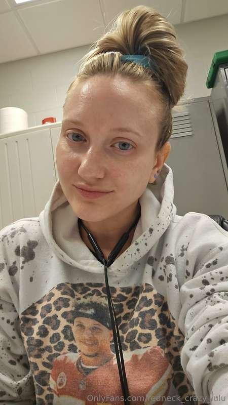 No makeup and fresh contacts/prescription 🙌