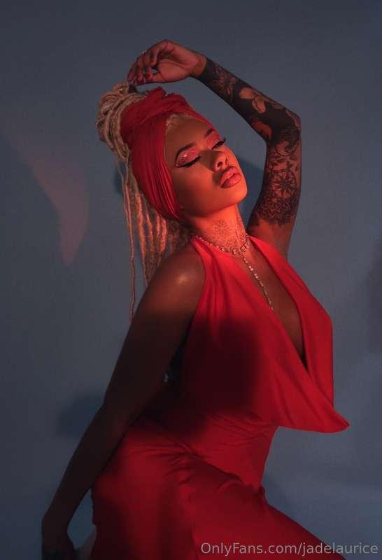 Lady in red 🔥