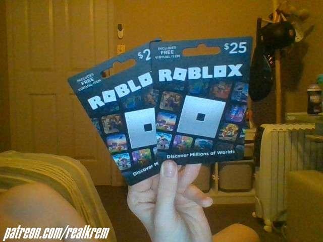 YOOOOO I GOT 2 $25 ROBLOX CARDS FOR CHRISTMAS! MIGHT SAVE THESE LATER!