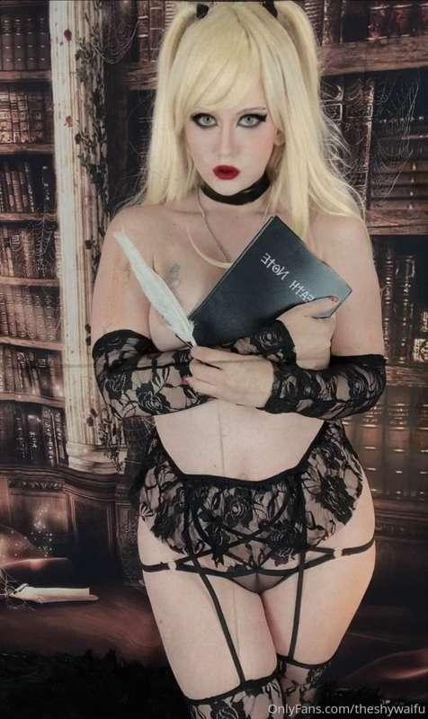 ❤️❤️🖤 Happy July 1st!!!!!! 

Once the top fan info comes in ..