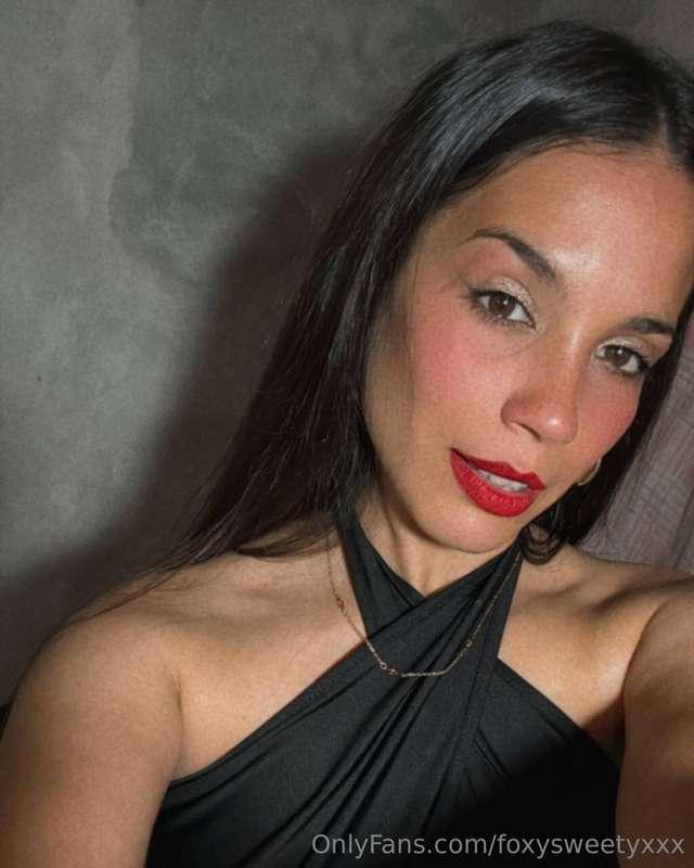 @missleanoir @missleanoir @missleanoir · 💋 A spoiled princes..