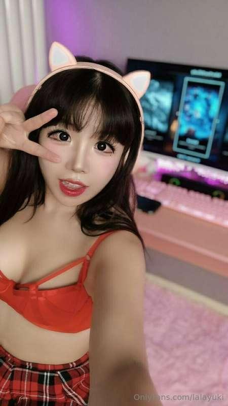 hii..whats is ur favourite game to play? Or if ur not activl..